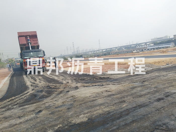 停车场沥青施工